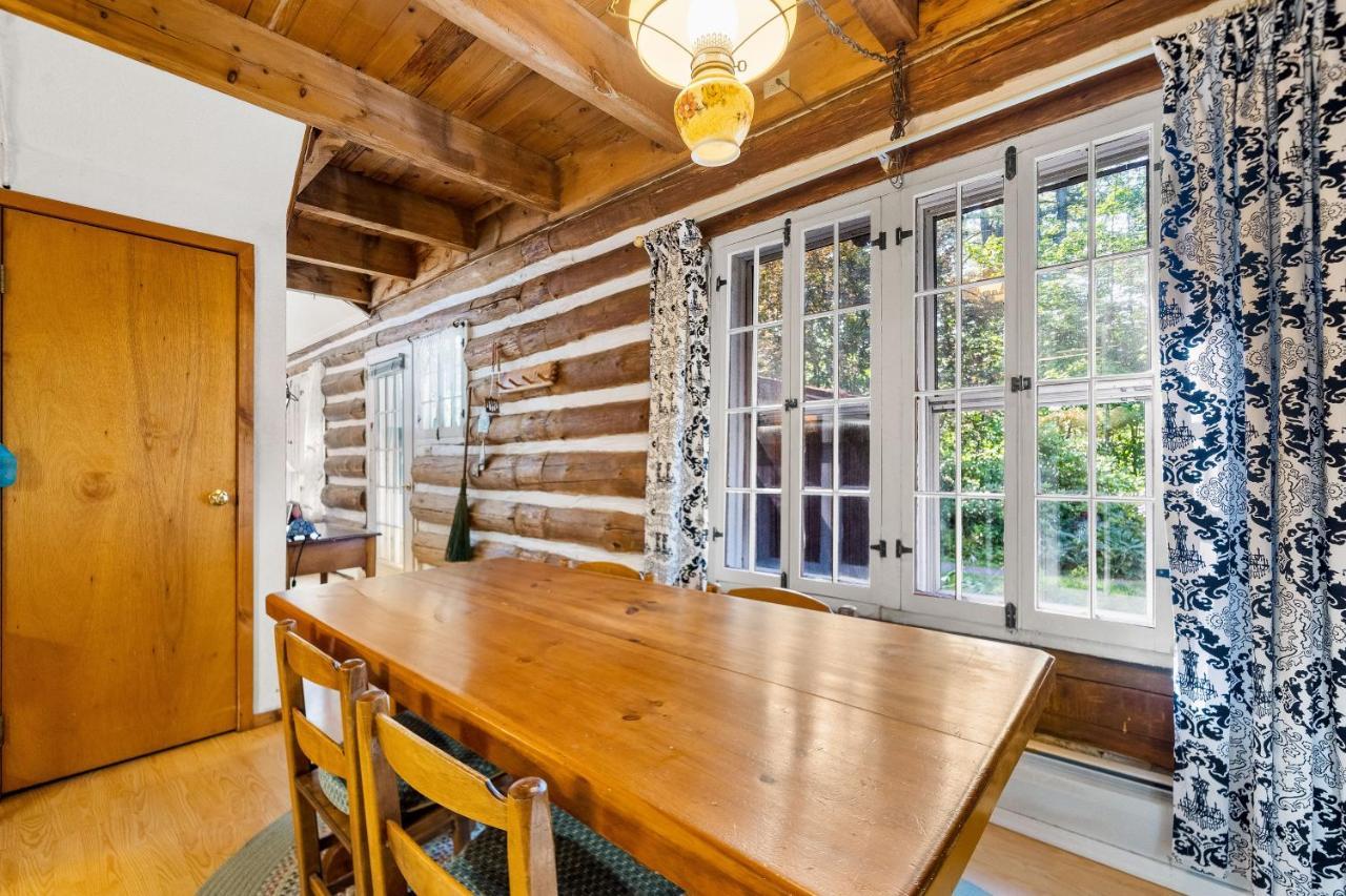 Cozy Condo By Tripp Lake Warrensburg Esterno foto